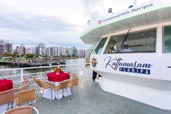 DequeKattamaram (1)-compressed