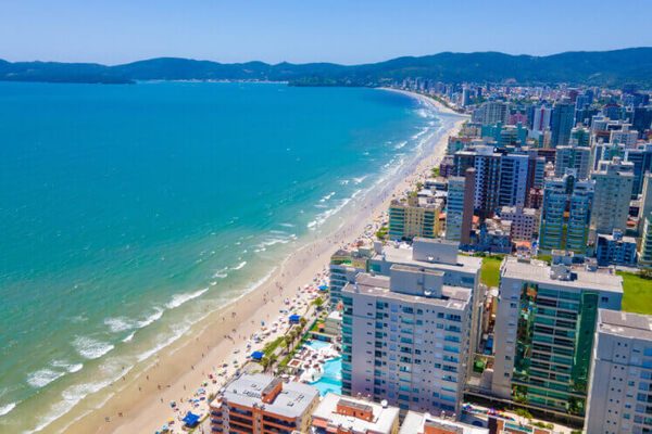 o-que-fazer-em-meia-praia (1)